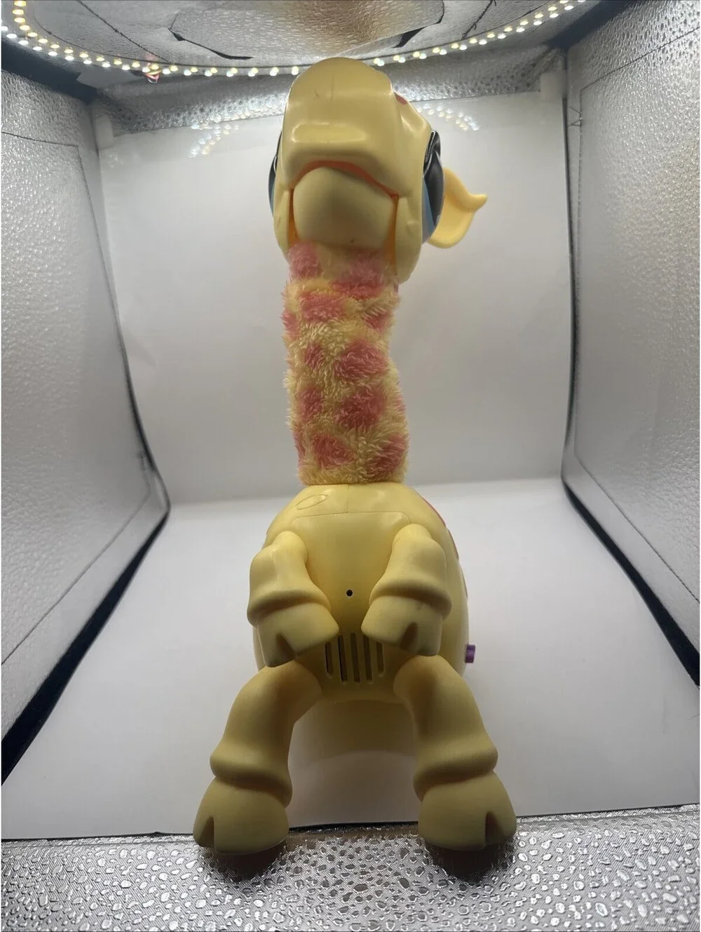 Little Live Pets Gotta Go Giraffe - Gigi ( NO Toilet JUST GIRAFFE( WORKS )